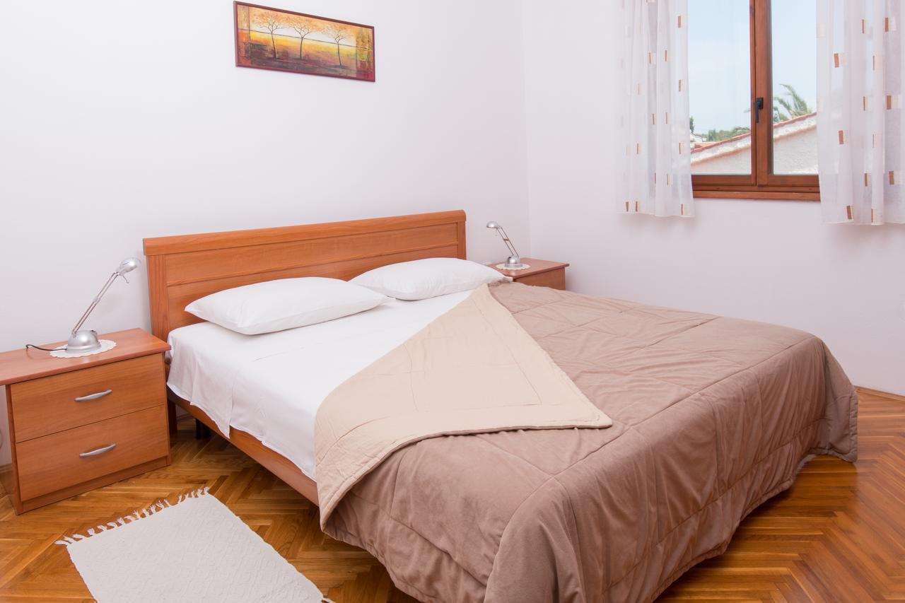 Apartmani Mira Premantura Exterior foto